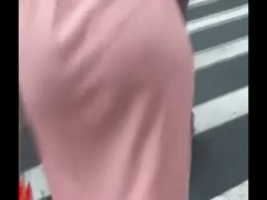 Bootyful woman in sundress receives caught on my hidden web camera in the street